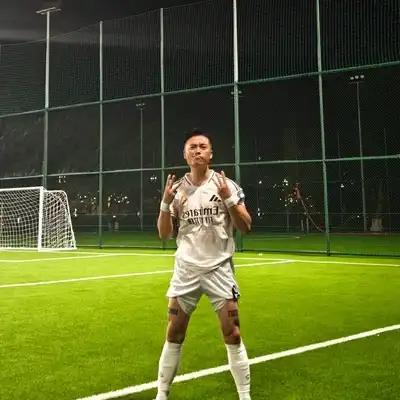 侯嘉东